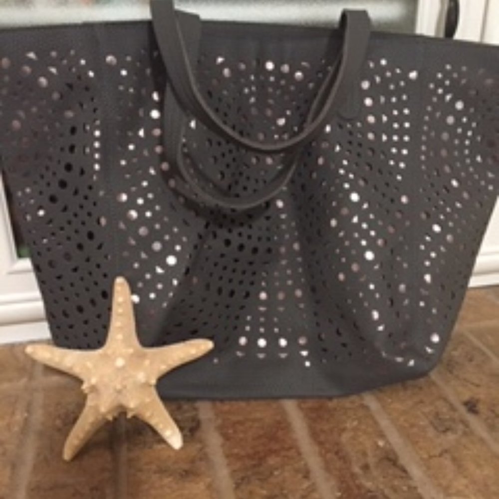 Beautiful  Gray weekend bag or tote